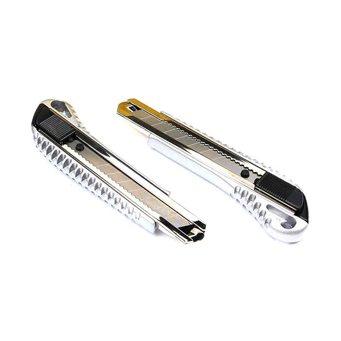 Slika Nož tapetniški Alu 18mm