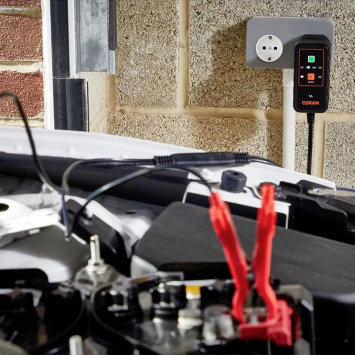 Picture of Polnilec akumulatorja Osram Battery Charge 901 6/12V